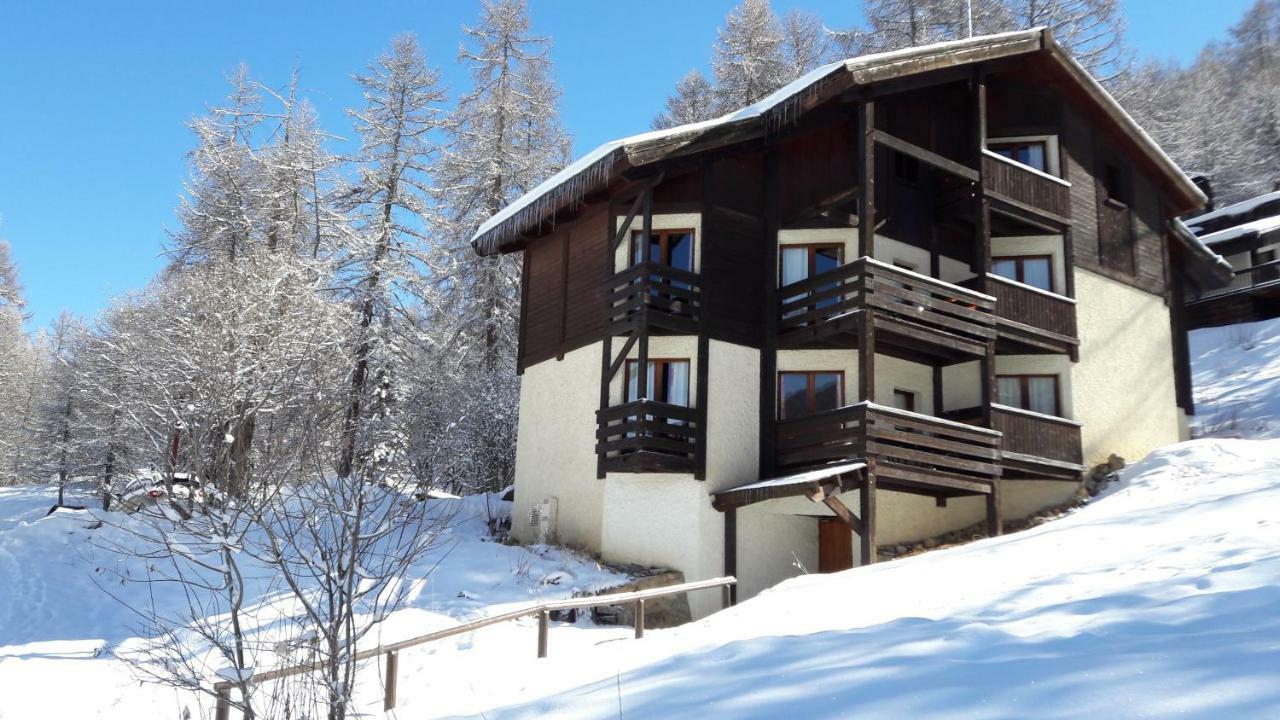 Chalet Les Arolles เลซอร์ ภายนอก รูปภาพ